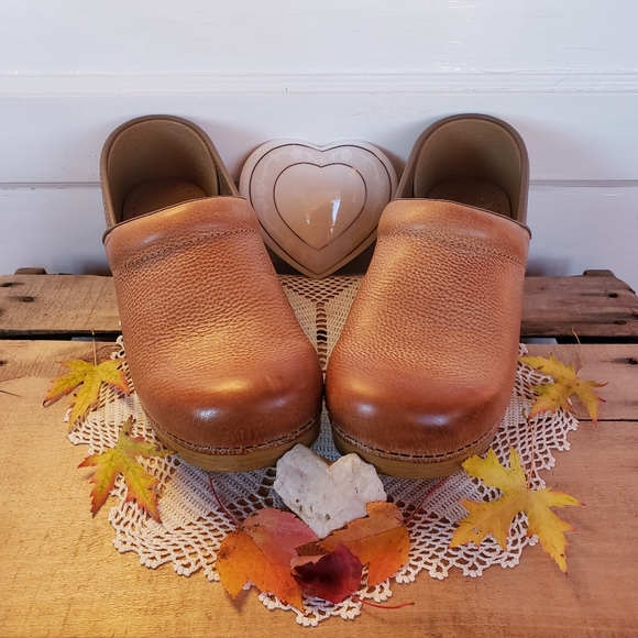Neutral Dansko Pro Clogs Booties boho cottage chore minimalist coastal comfort - Picture 4 of 16